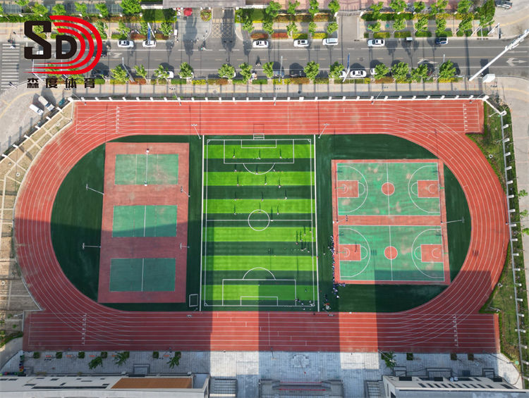 鄭州市高新區(qū)西湖小學(xué) | 操場